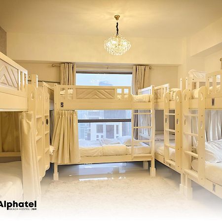 Alphatel Beach Hostel Jbr Dubái Exterior foto
